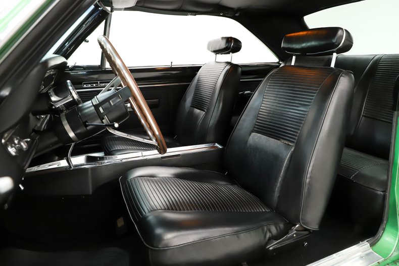 Unknown-Dart-1969-Bright-Green-Black-4