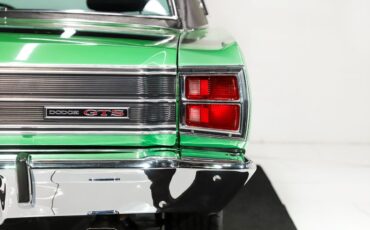 Unknown-Dart-1969-Bright-Green-Black-5