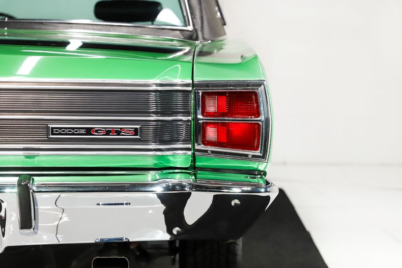 Unknown-Dart-1969-Bright-Green-Black-5