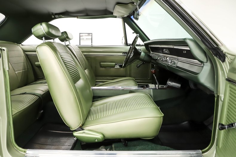 Unknown-Dart-1969-Light-Green-Poly-Light-Green-40
