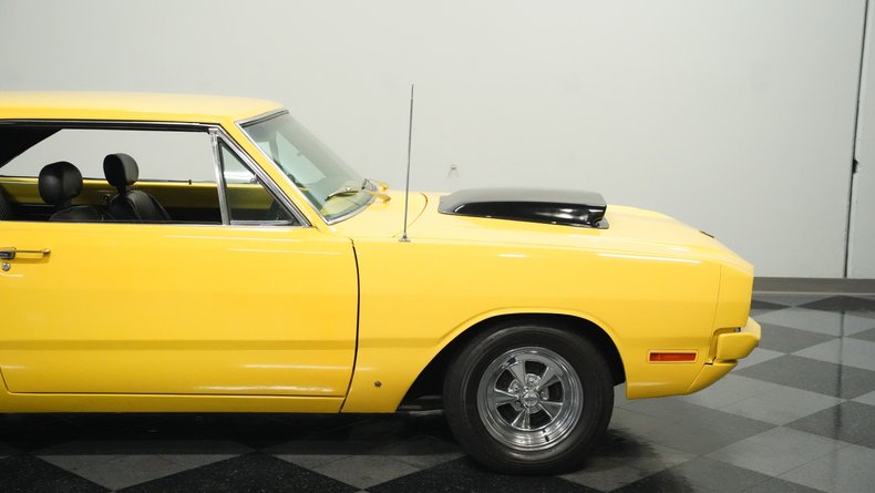 Unknown-Dart-1970-Banana-Black-26