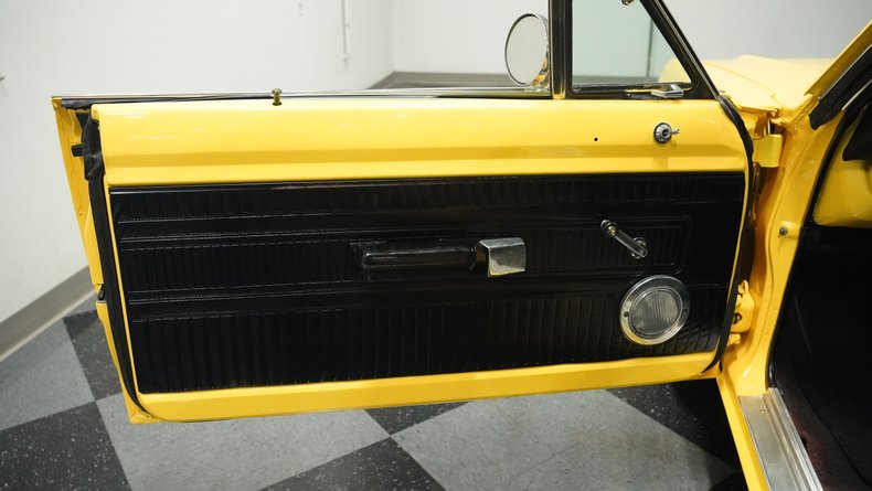 Unknown-Dart-1970-Banana-Black-32