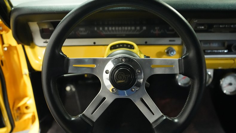 Unknown-Dart-1970-Banana-Black-34