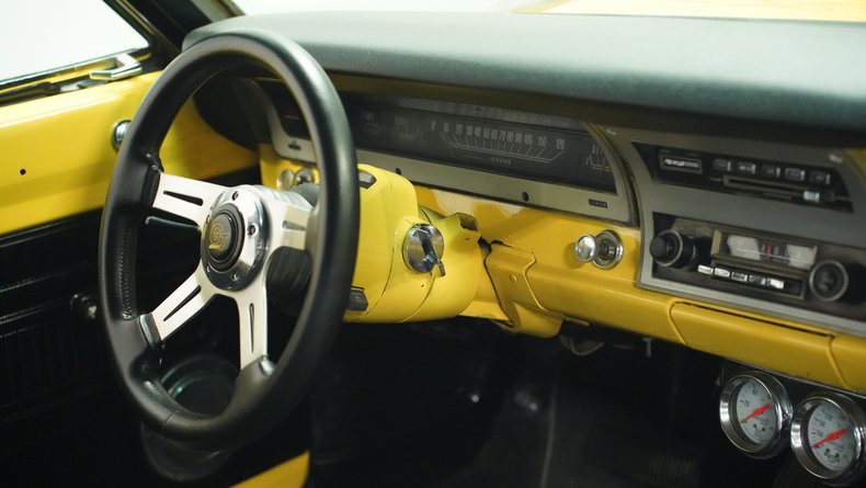 Unknown-Dart-1970-Banana-Black-45