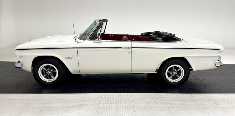Unknown-Daytona-1964-White-Red-4