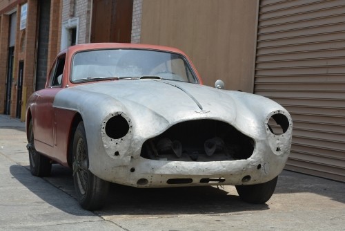 Unknown-Db24-1957-Red-Black
