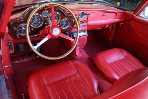 Unknown-Db4-1963-Red-Red
