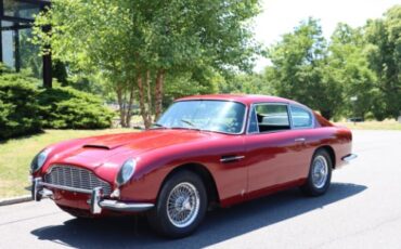 Unknown-Db6-1967-Burgundy-Black-2