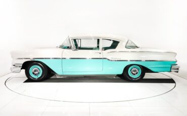 Unknown-Delray-1958-Arctic-White-Green-17