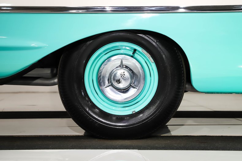 Unknown-Delray-1958-Arctic-White-Green-3