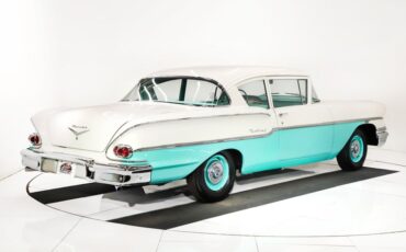 Unknown-Delray-1958-Arctic-White-Green-35