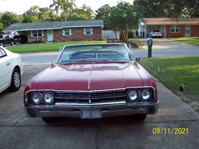 Unknown-Delta-88-1966-Red-1