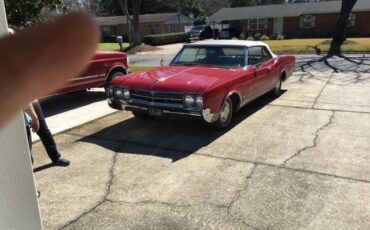 Unknown-Delta-88-1966-Red