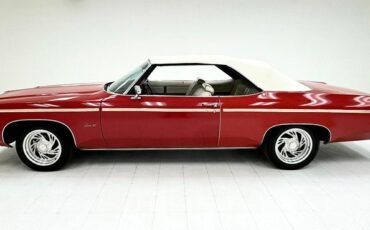 Unknown-Delta-88-1975-Crimson-Red-White-1