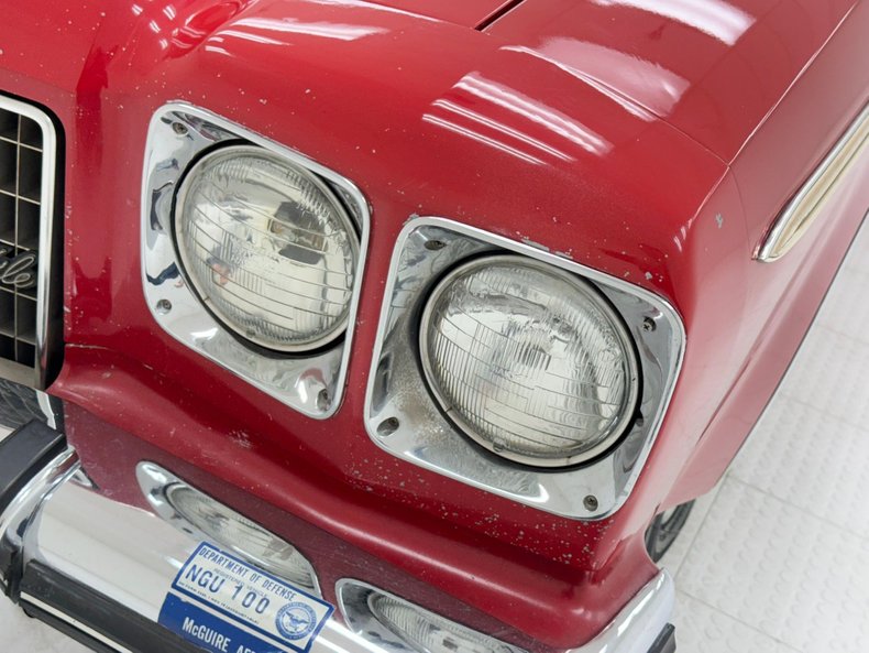 Unknown-Delta-88-1975-Crimson-Red-White-11