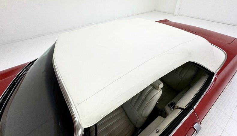 Unknown-Delta-88-1975-Crimson-Red-White-17