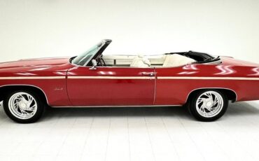 Unknown-Delta-88-1975-Crimson-Red-White-2