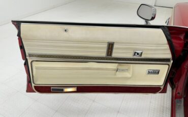 Unknown-Delta-88-1975-Crimson-Red-White-35