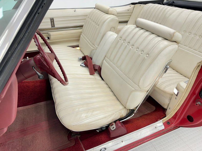 Unknown-Delta-88-1975-Crimson-Red-White-37