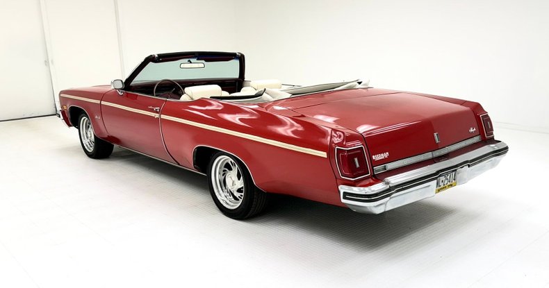 Unknown-Delta-88-1975-Crimson-Red-White-4