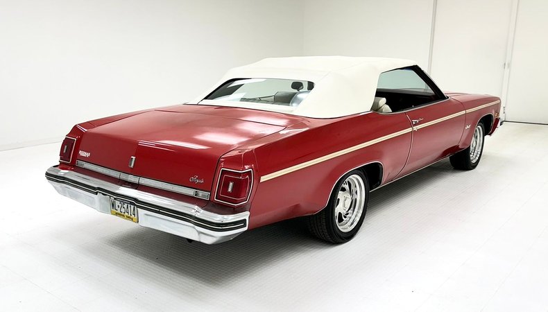 Unknown-Delta-88-1975-Crimson-Red-White-6