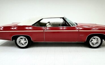 Unknown-Delta-88-1975-Crimson-Red-White-7