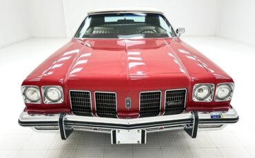Unknown-Delta-88-1975-Crimson-Red-White-9