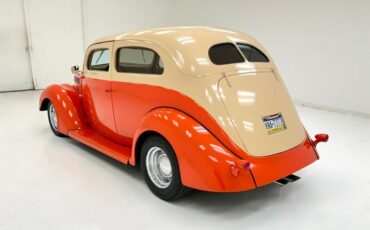 Unknown-Deluxe-1937-Vermillion-Red-Tan-1