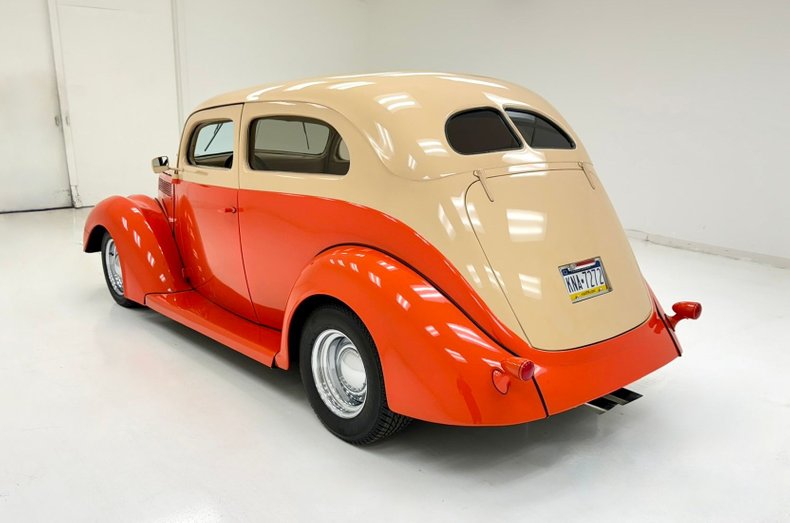 Unknown-Deluxe-1937-Vermillion-Red-Tan-1