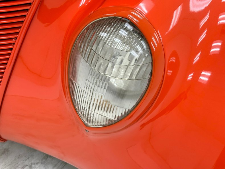 Unknown-Deluxe-1937-Vermillion-Red-Tan-11