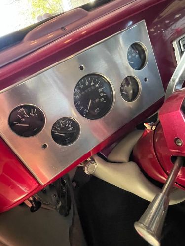 Unknown-Deluxe-1939-Custom-Custom-6