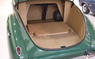 Unknown-Deluxe-1939-Green-Tan
