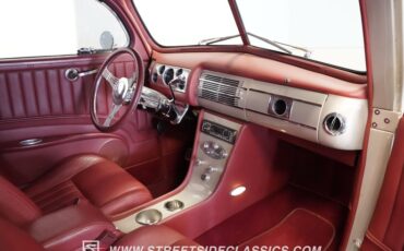 Unknown-Deluxe-1940-Beige-Red-30