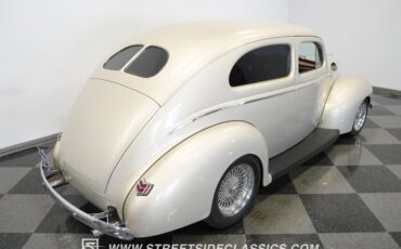 Unknown-Deluxe-1940-Beige-Red-43