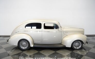 Unknown-Deluxe-1940-Beige-Red-6