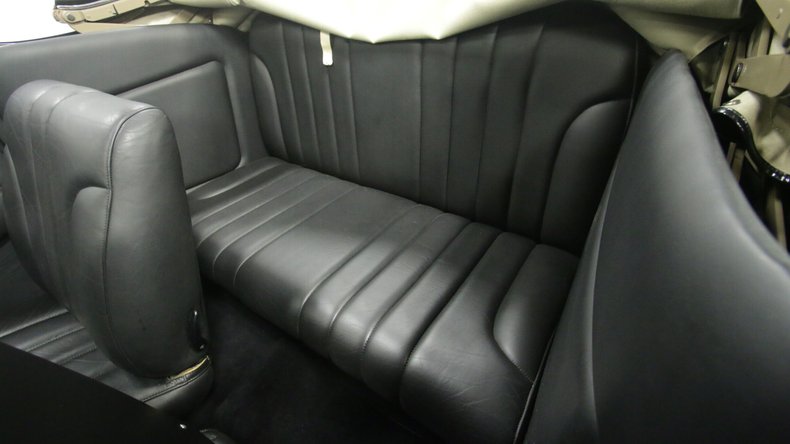 Unknown-Deluxe-1940-Black-Black-12
