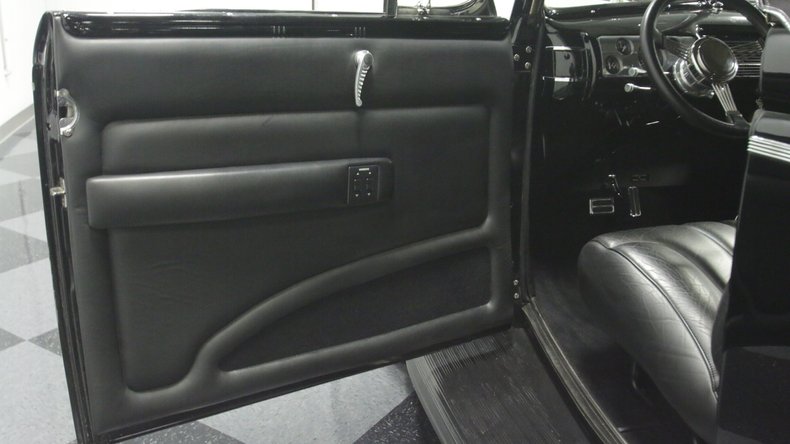 Unknown-Deluxe-1940-Black-Black-19