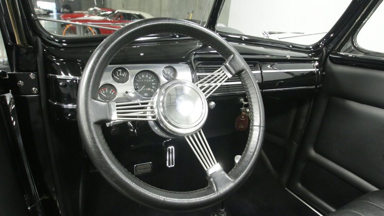 Unknown-Deluxe-1940-Black-Black-20