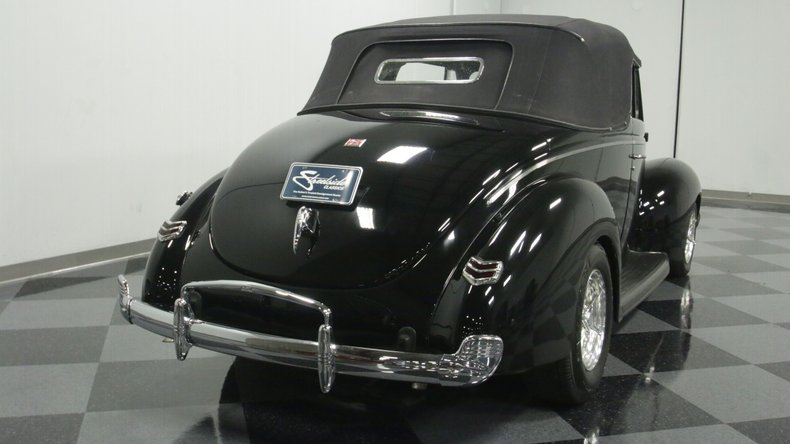 Unknown-Deluxe-1940-Black-Black-22
