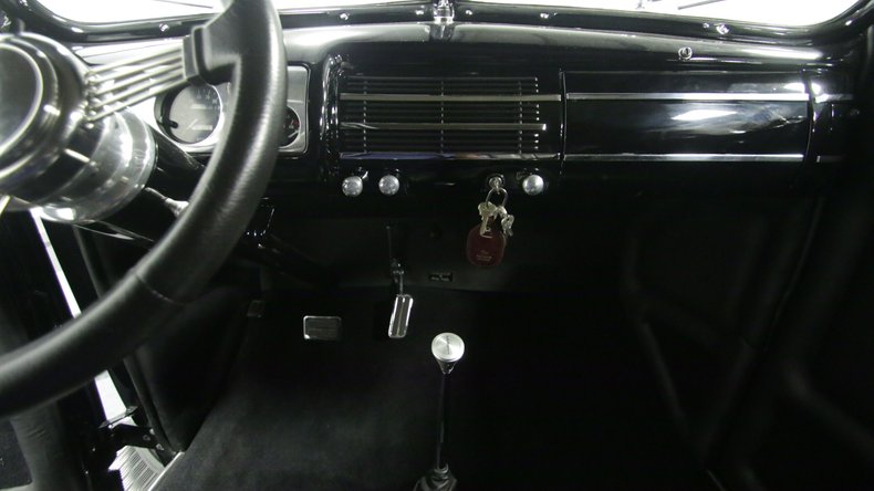 Unknown-Deluxe-1940-Black-Black-44