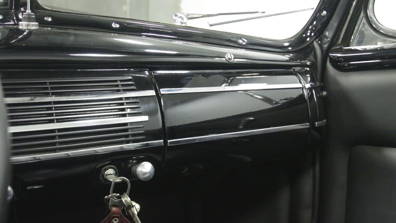 Unknown-Deluxe-1940-Black-Black-47