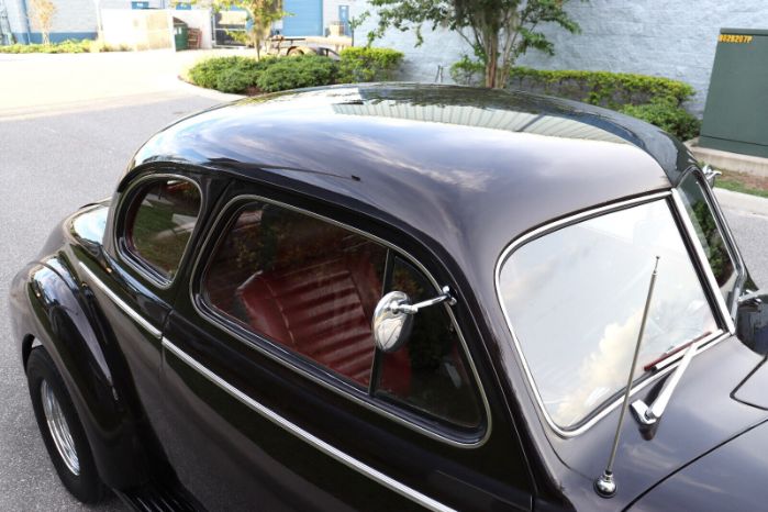 Unknown-Deluxe-1940-Black-Red-10