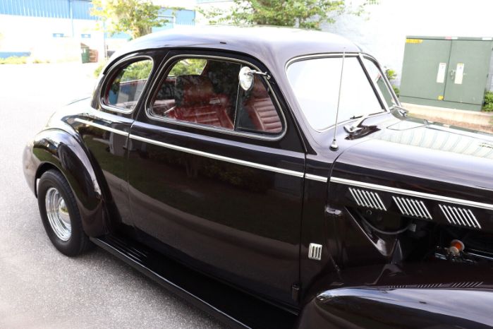 Unknown-Deluxe-1940-Black-Red-18