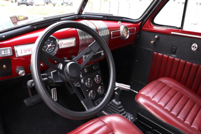 Unknown-Deluxe-1940-Black-Red-20