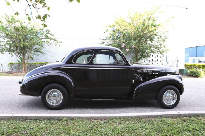 Unknown-Deluxe-1940-Black-Red-3