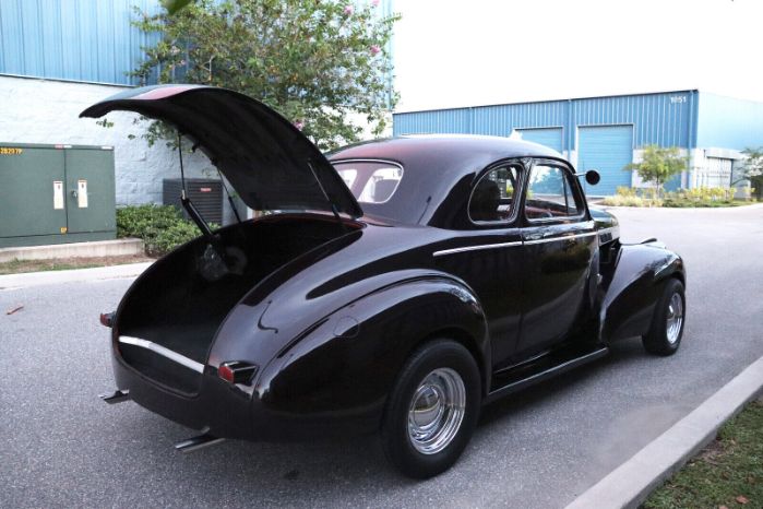 Unknown-Deluxe-1940-Black-Red-4