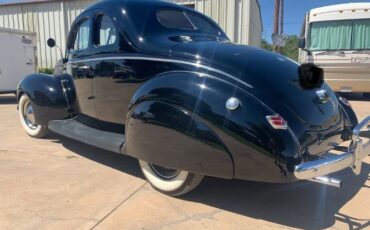 Unknown-Deluxe-1940-Black-Tan-2