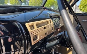 Unknown-Deluxe-1940-Black-Tan-22