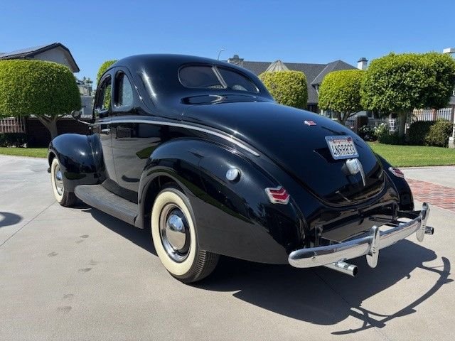 Unknown-Deluxe-1940-Black-Tan-5