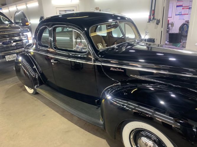 Unknown-Deluxe-1940-Black-Tan-5